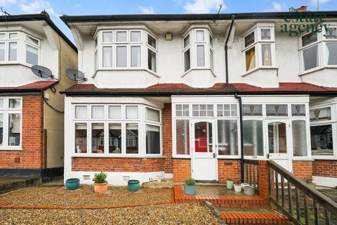 3 bedroom end of terrace house for sale, Chingford Avenue, Chingford, E4