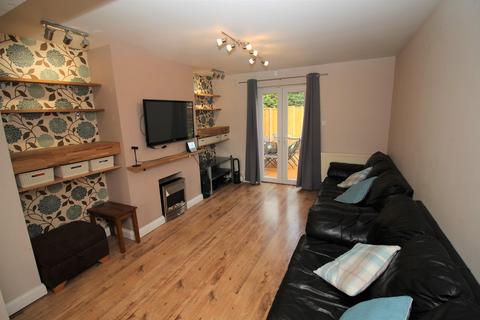 13 Clarkes Road, Hatfield, AL10 0HN