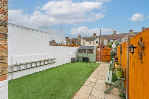 3 bedroom terraced house for sale, Beaconsfield Road, Lowestoft