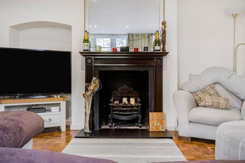 4 Park Close, Hatfield, AL9 5AY