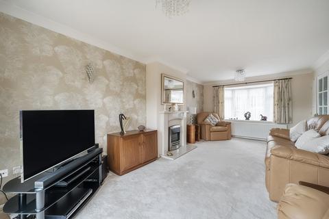 8 Burrows Close, Clifton, Shefford, SG17 5EG