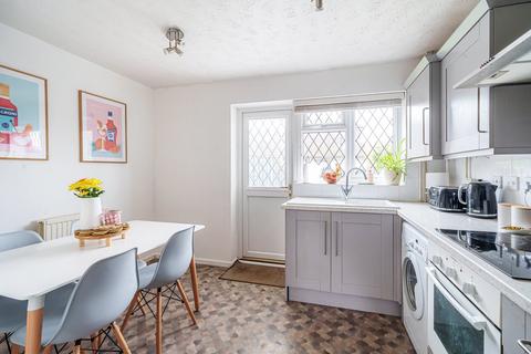 48 Astral Close, Lower Stondon, Henlow, SG16 6EL