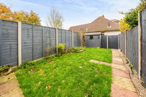 48 Astral Close, Lower Stondon, Henlow, SG16 6EL