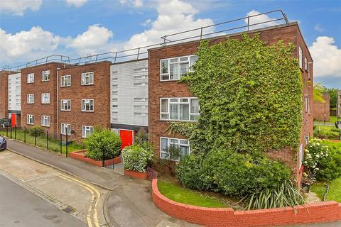 3 bedroom apartment for sale, Radbourne Crescent, Walthamstow