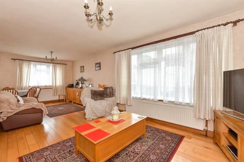 3 bedroom apartment for sale, Radbourne Crescent, Walthamstow