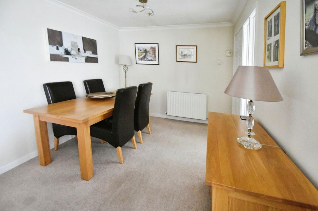 Lounge -Dining Room