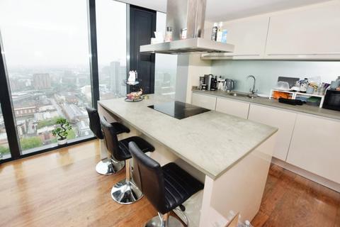 2 bedroom flat to rent, Beetham Tower, 301 Deansgate, Manchester, M3