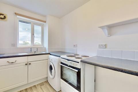 65 Plumtree Close, Dagenham, RM10 8UE