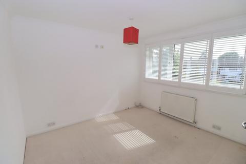 3 bedroom end of terrace house for sale, Barnes Close, Farnborough GU14