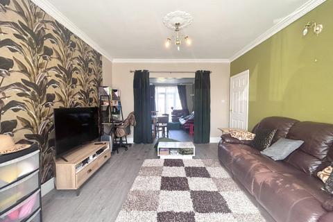 3 bedroom semi-detached house for sale, Exeter Road , DN15 7AX