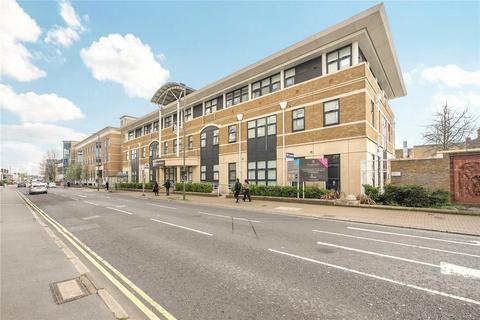 1 bedroom apartment for sale, London Road, Surrey TW18