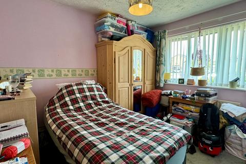 2 bedroom bungalow for sale, Plumpton Avenue, Bobblestock, Hereford, HR4