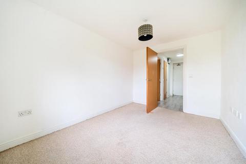 2 bedroom flat for sale, Bracknell,  Berkshire,  RG12