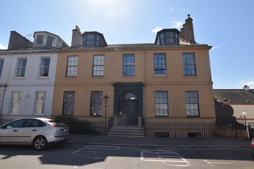 Flat 3, 47 Castle Street, Dumfries, DG1 1 DU - Grie