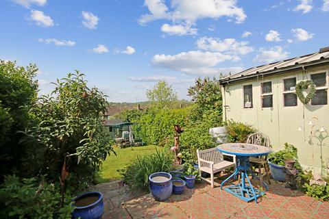 40 Forest View Road, East Grinstead, RH19 4AR