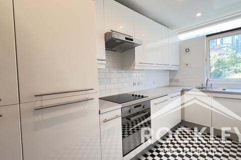 2 bedroom flat to rent, Middlesex Street, Spitalfields E1
