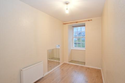 2 bedroom flat to rent, East Quality Street, Dysart, KY1