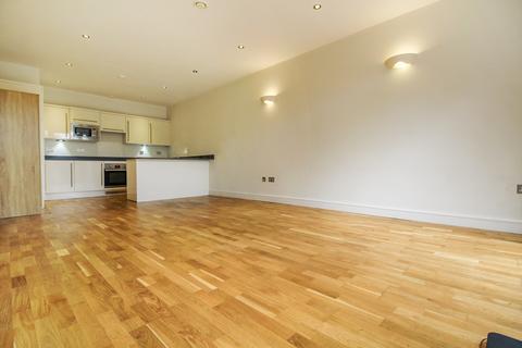 2 bedroom flat to rent, Catteshall Lane, Godalming GU7