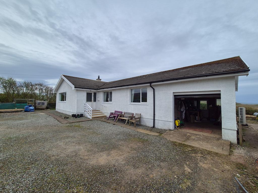 Kilmuir IV51 4 bed detached house for sale £220,000