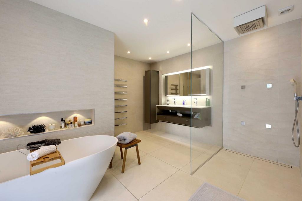 Primary En-Suite