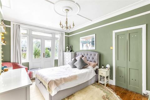 1 bedroom flat for sale, Valley Road, London, SW16