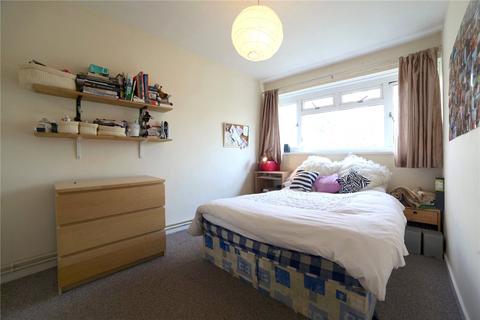 3 bedroom maisonette to rent, Portelet Road, London, E1