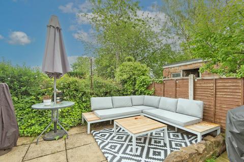 64 Alnwick Road, Sheffield, S12 2GE