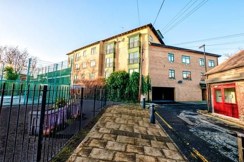 2 bedroom flat for sale, Connaught Mews, Jesmond,