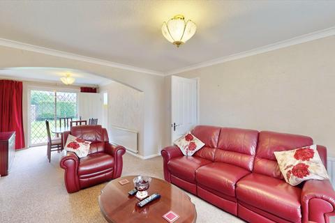3 bedroom end of terrace house for sale, Greenway, Hayes UB4