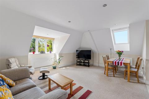 2 bedroom flat for sale, Park Lane East, Reigate, RH2