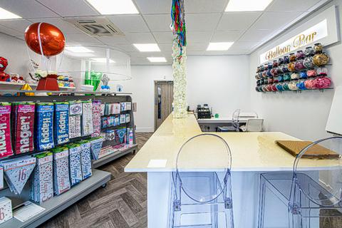 Shop to rent, Johnston Street, Paisley, Renfrewshire, PA1