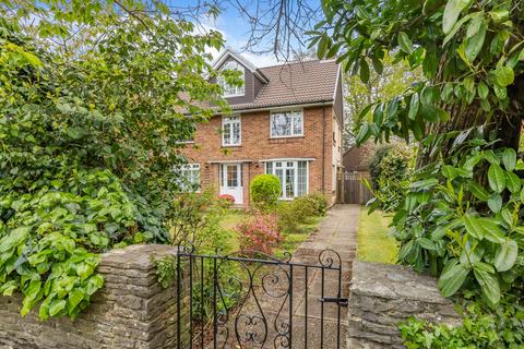 6 bedroom detached house for sale, West End Road, West End, Southampton, Hampshire, SO18