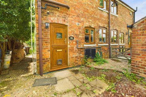 3 bedroom semi-detached house for sale, Wharf Cottages, Southam Road, Banbury OX16