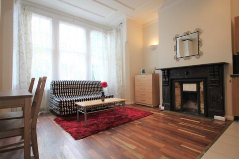 1 bedroom flat to rent, Grosvenor Road, Finchley, London, N3