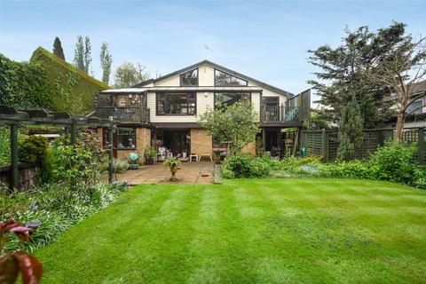 3 bedroom detached house for sale, Loudwater Lane, Loudwater, Rickmansworth, Hertfordshire, WD3
