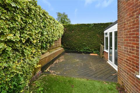 3 June Drive, Basingstoke, RG23 8BL