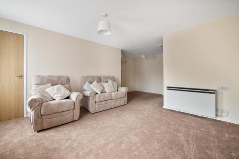 1 bedroom retirement property for sale, Berryscroft Road, Staines-upon-Thames, TW18