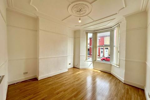3 bedroom terraced house to rent, Esmond Street, Liverpool L6