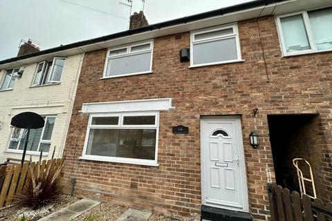 3 bedroom terraced house to rent, Lyme Cross Road, Liverpool L36