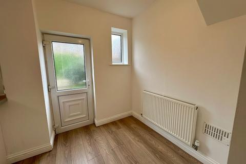 3 bedroom terraced house to rent, Lyme Cross Road, Liverpool L36