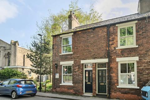 2 bedroom terraced house for sale, Lairgate, Beverley, HU17