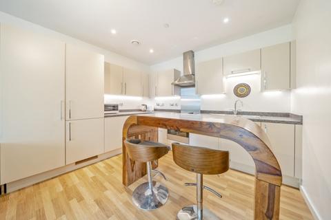 1 bedroom flat to rent, Ace Way London SW11