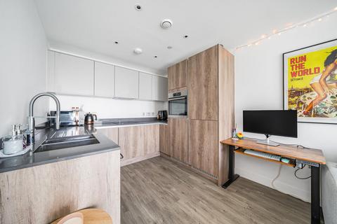 Flat 58, Wheatstone House, 650 - 654 Chiswick High Road, London, W4 5BB