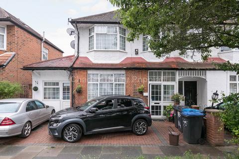 4 bedroom semi-detached house for sale, Princes Avenue, Palmers Green, N13