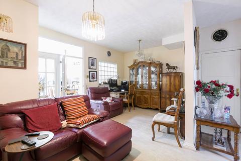 4 bedroom semi-detached house for sale, Princes Avenue, Palmers Green, N13