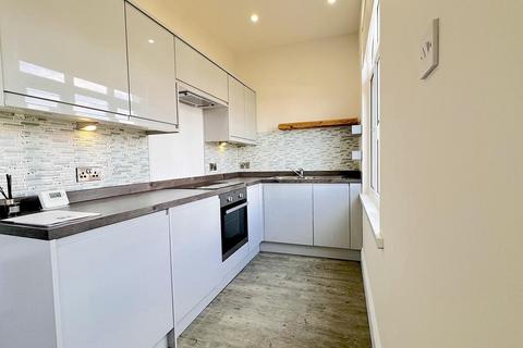 2 bedroom flat to rent, Alma Road, Herne Bay, CT6 6JJ