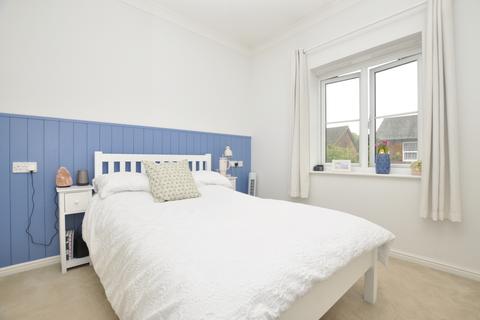 2 bedroom flat to rent, Harberd Tye, Great Baddow