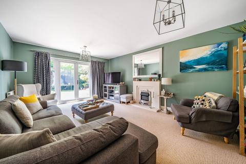 6 bedroom detached house for sale, Lambourne Close, Burnham, SL1