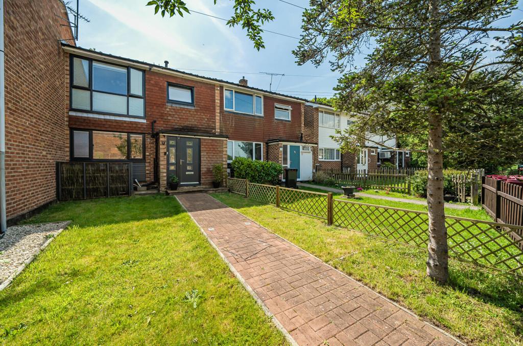 Chichester Road, Tilehurst, Reading 3 bed terraced house for sale £