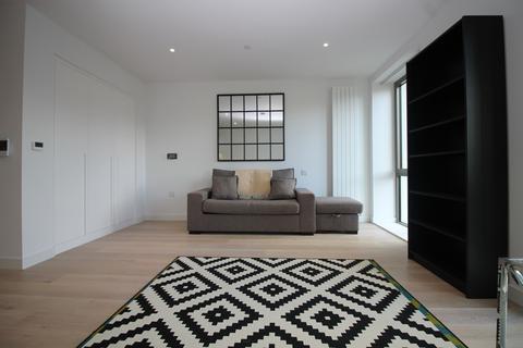 Studio to rent, Corsair House, Royal Wharf, Royal Docks E16